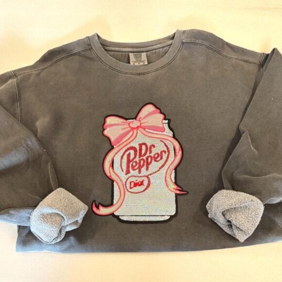 Comfort Colors sweatshirt with sequined Diet Dr. Pepper logo - Picture 1 of 1